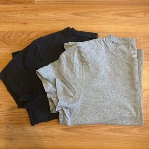 Everlane Organic Cotton Boxy Tee, light grey and dark grey, size M